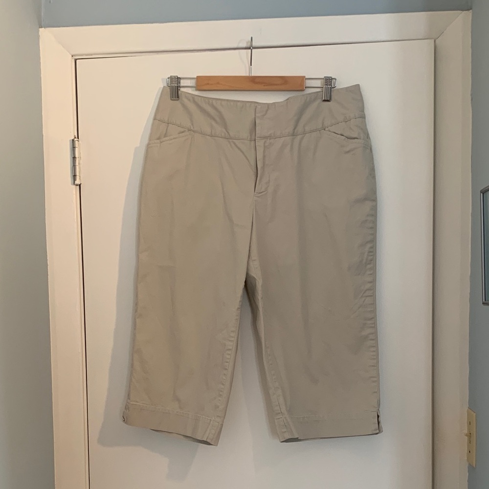 Tan Capris